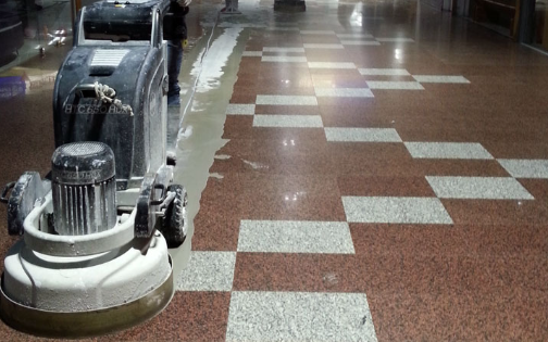 pulido y brillo de granito